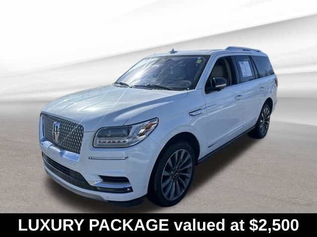 Used 2020 Lincoln Navigator Reserve w/ Luxury Package image 3