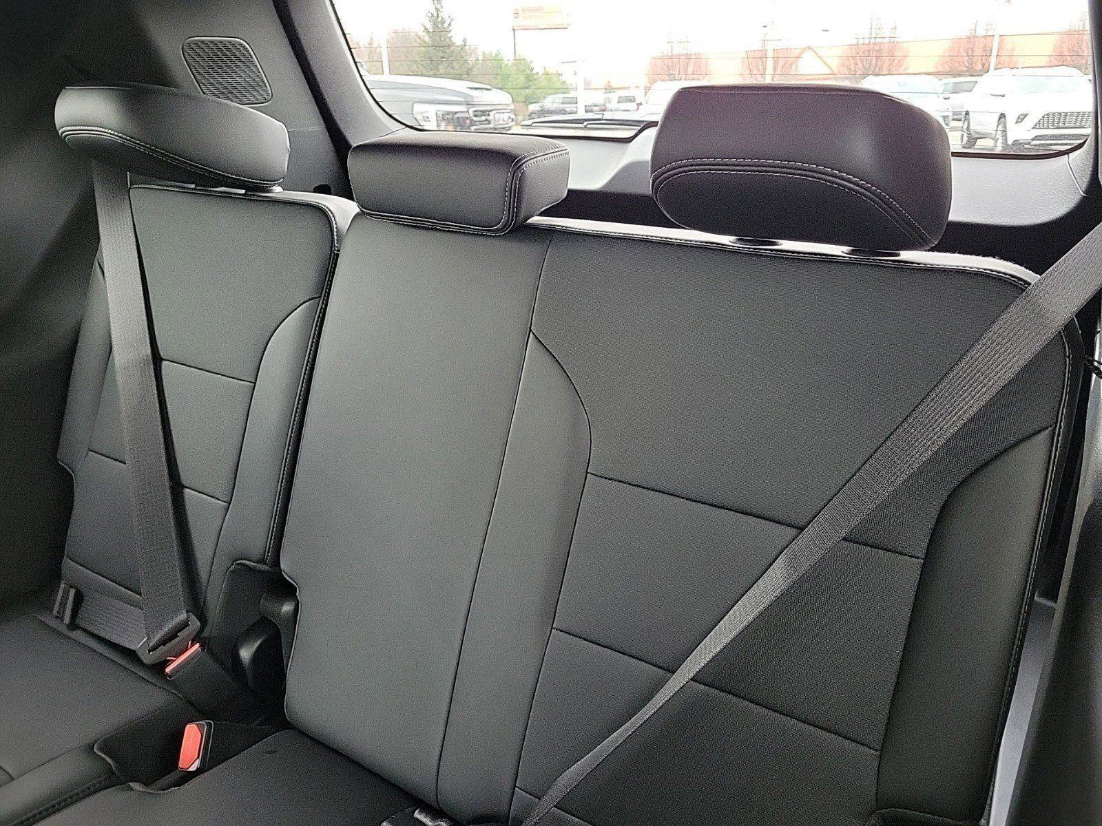 New 2026 Buick Enclave Preferred image 11