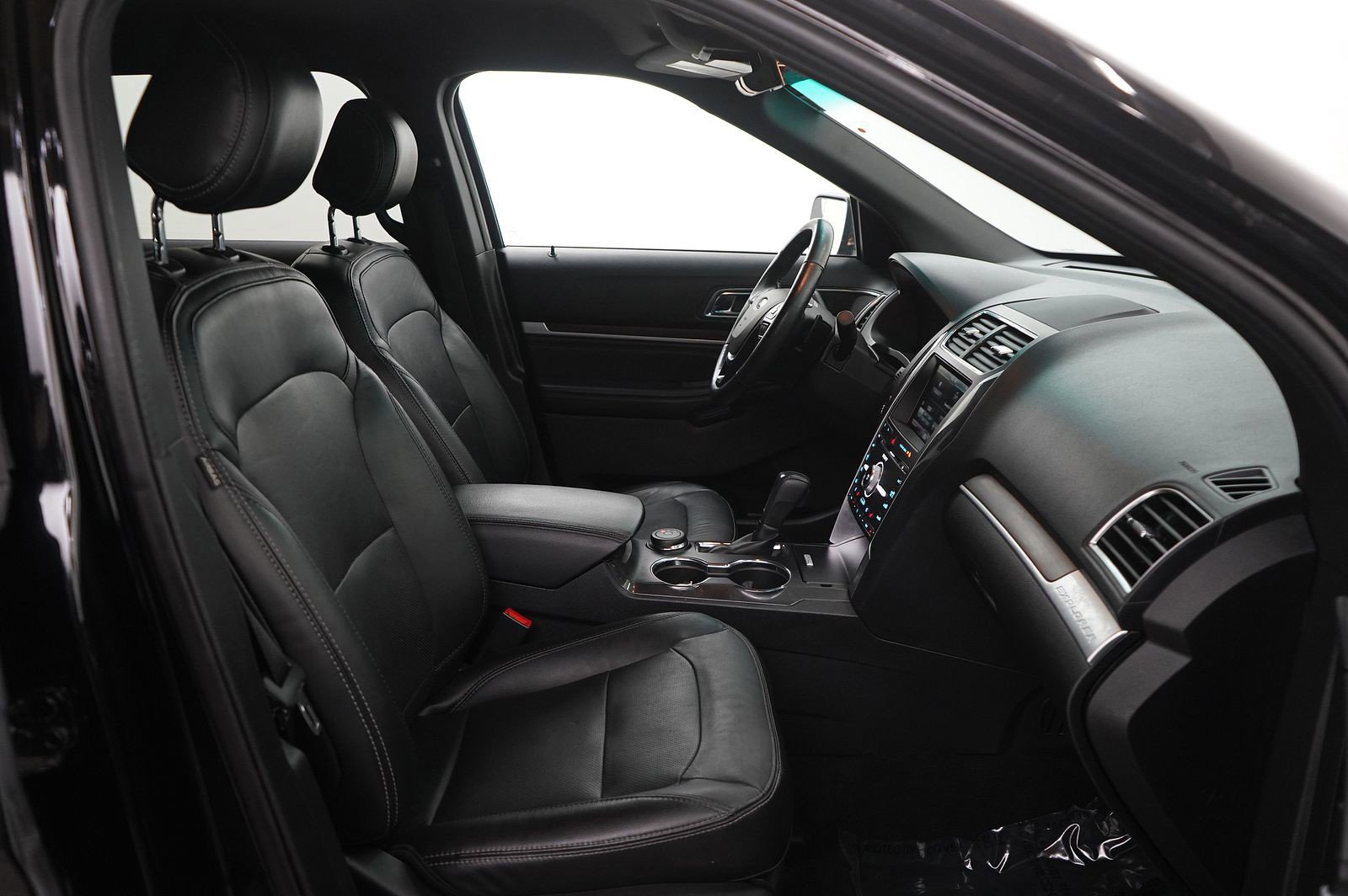 Used 2016 Ford Explorer Limited image 10