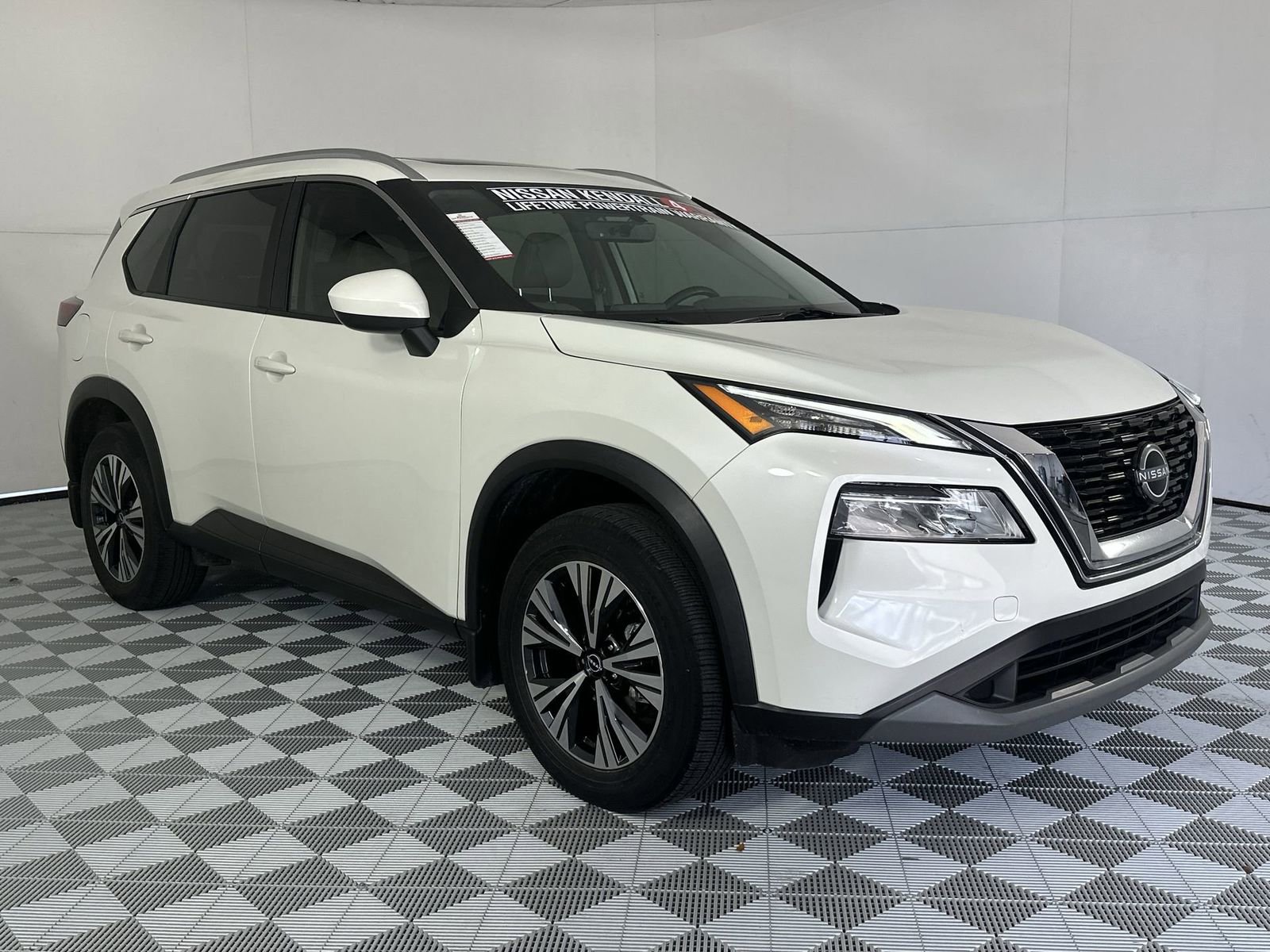 Certified 2023 Nissan Rogue SV w/ SV Premium B Package image 2