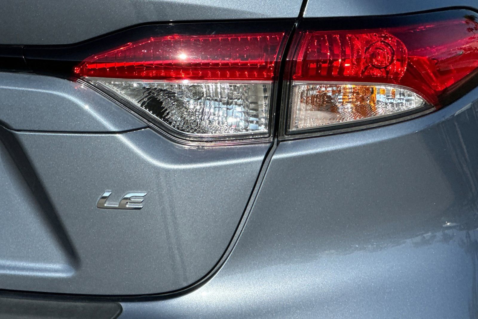 Used 2025 Toyota Corolla LE image 25