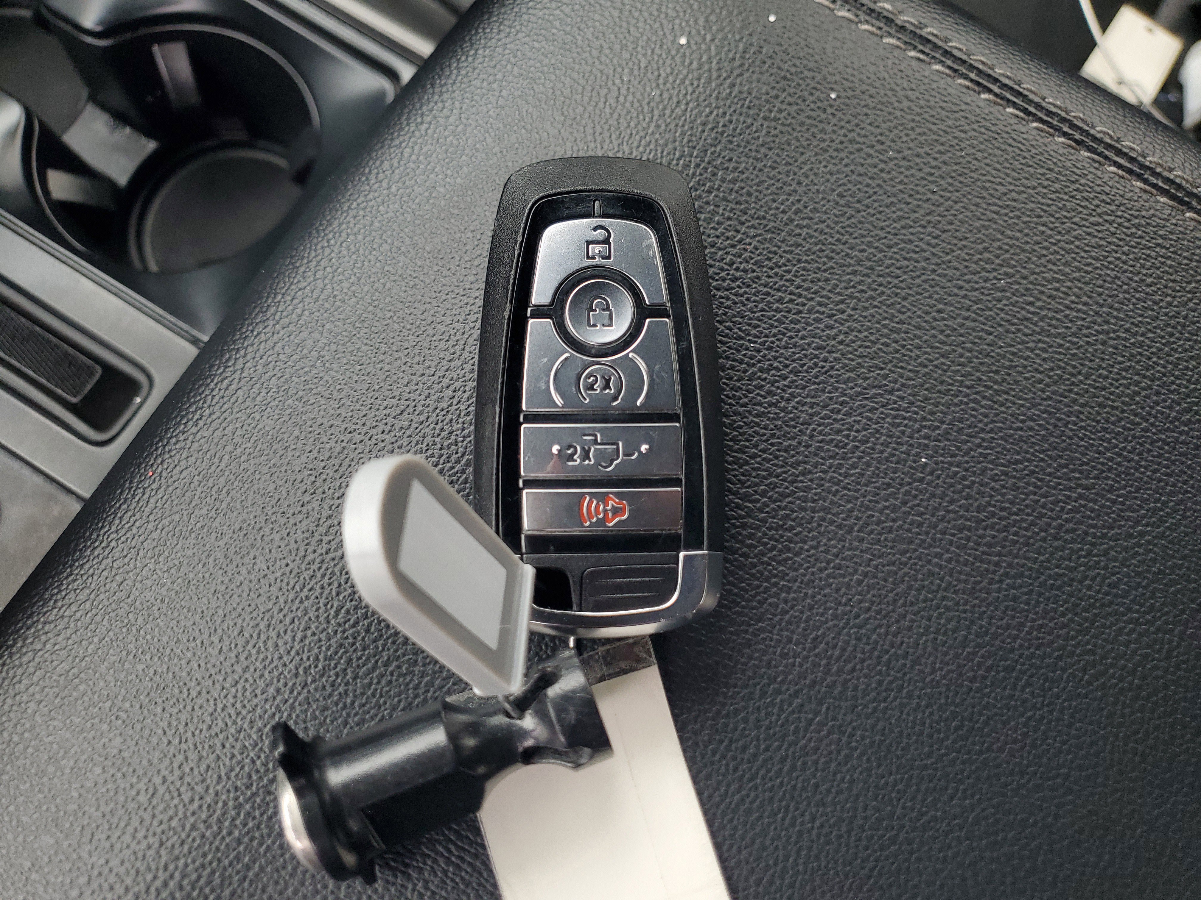 Used 2024 Ford F150 Lariat w/ Equipment Group 502A High image 29