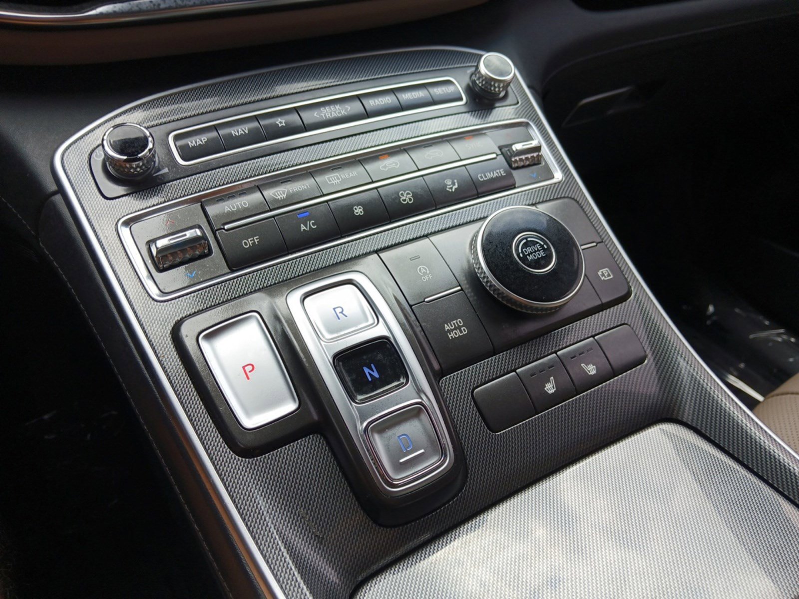 Used 2022 Hyundai Santa Fe SEL w/ Convenience + Premium Package image 21