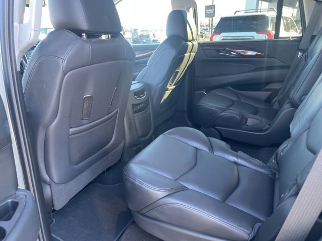 Used 2018 Cadillac Escalade Premium Luxury image 9