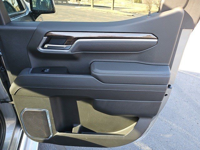 Used 2025 Chevrolet Silverado 1500 LT image 16