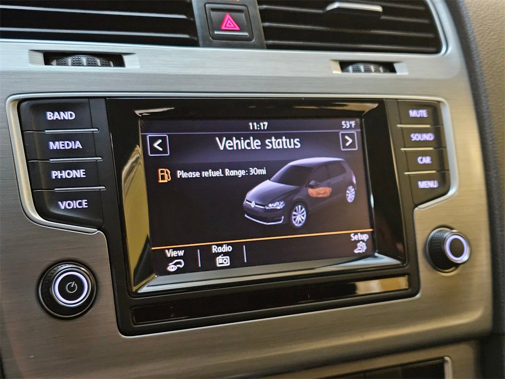 Used 2015 Volkswagen Golf SE image 27