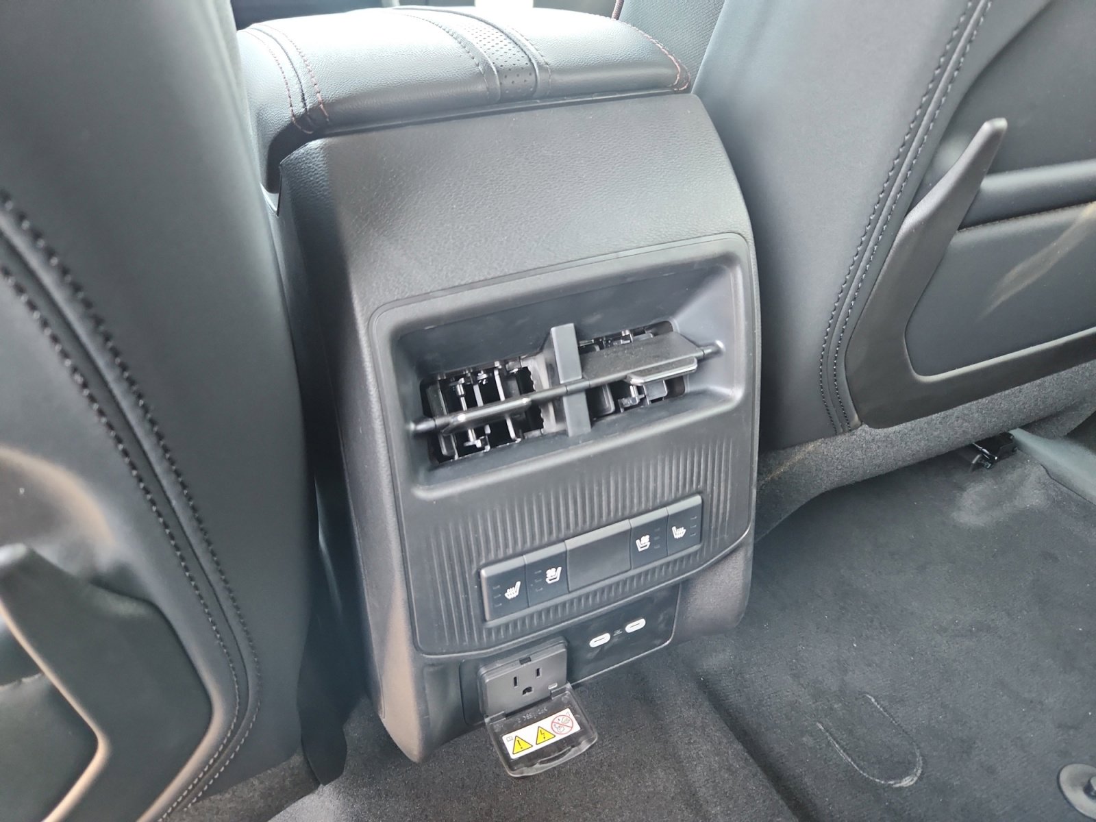 New 2025 Jeep Wagoneer S Launch Edition image 33