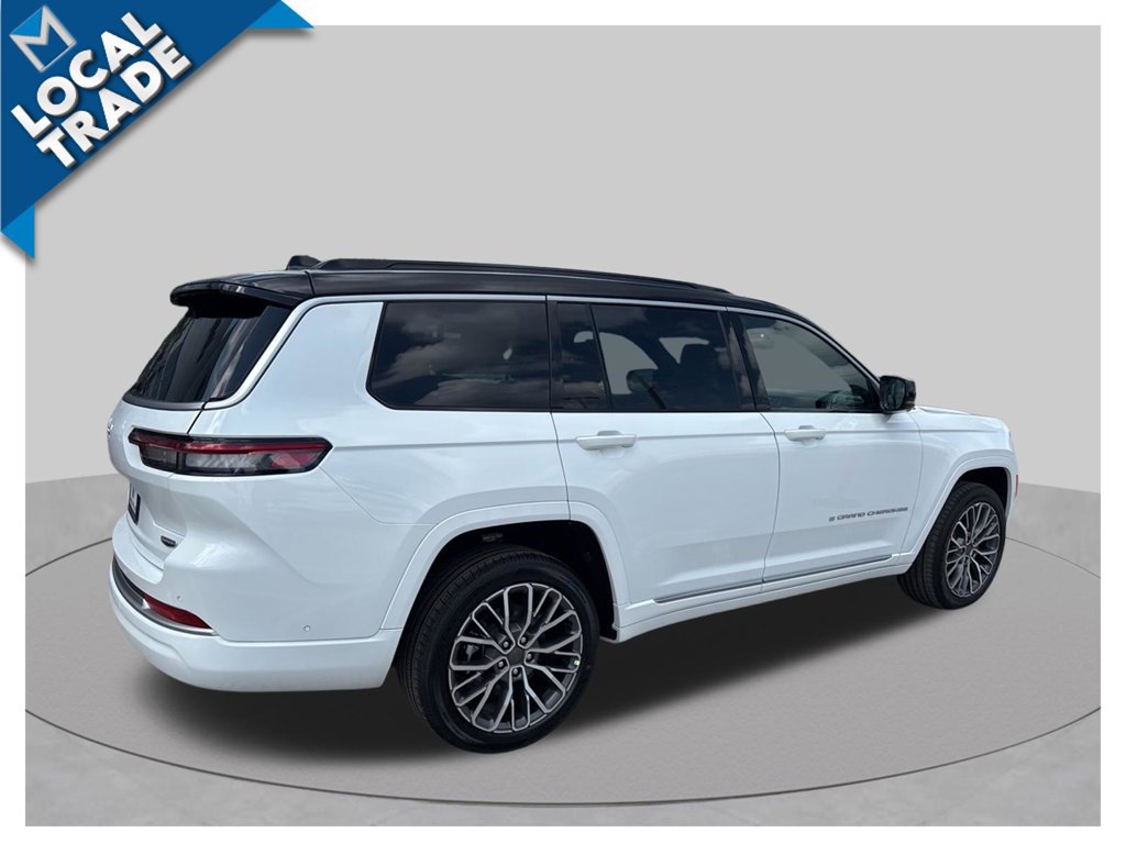 Used 2026 Jeep Grand Cherokee L Summit w/ Advanced Protech Group IV AWD/4WD image 29