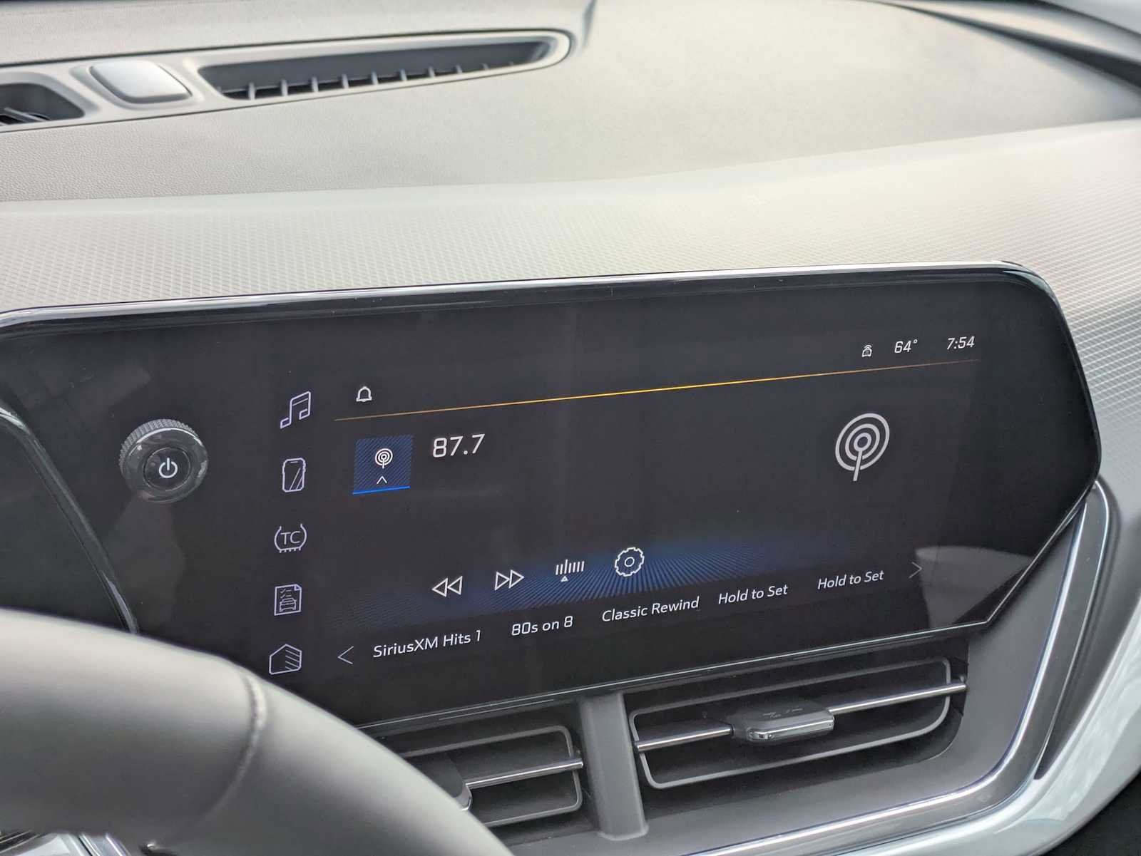 New 2026 Chevrolet Trax LT w/ Driver Confidence Package FWD image 30