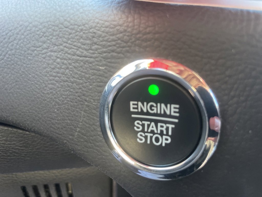 Used 2024 Ford Edge SEL image 29