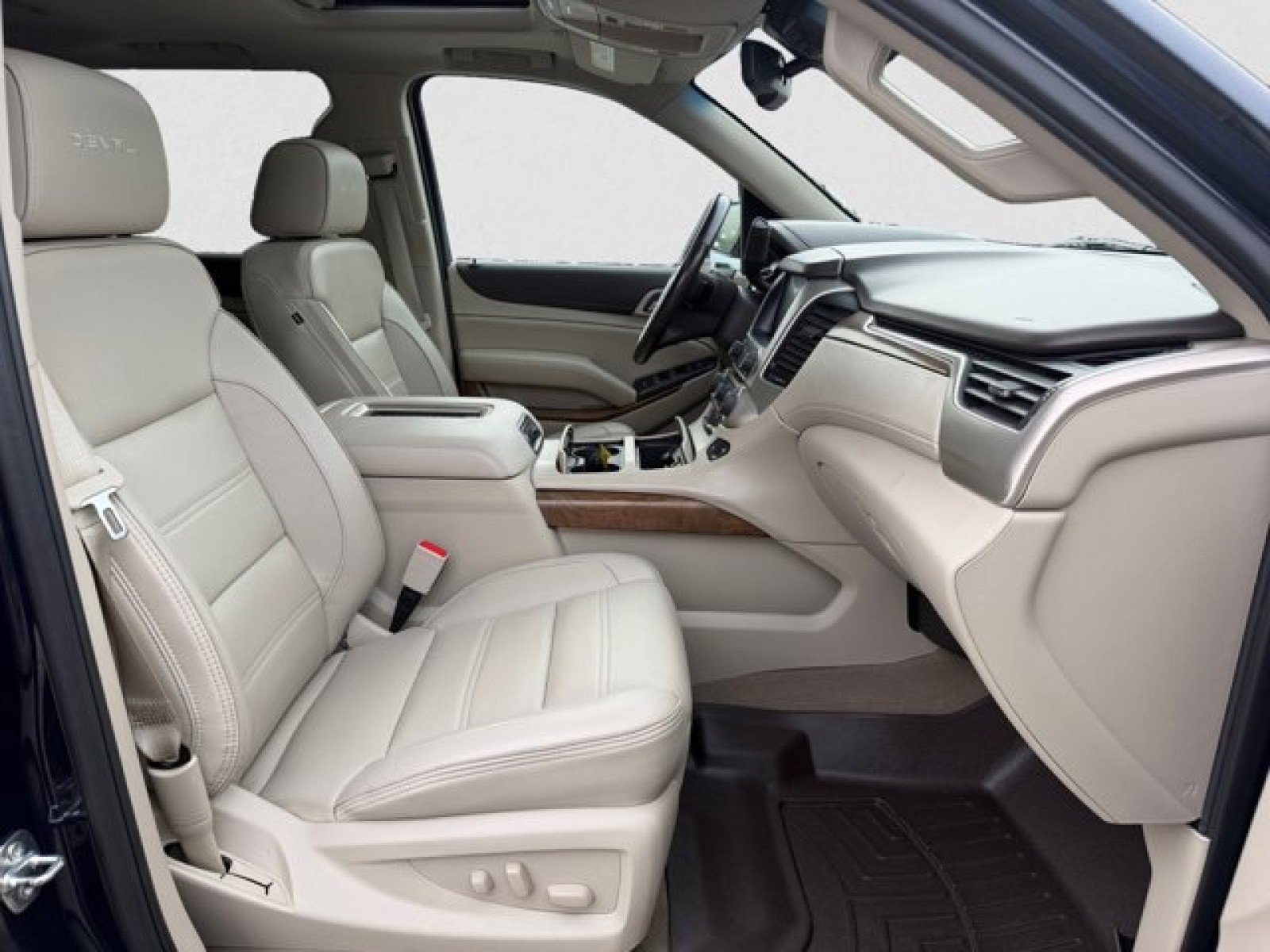 Used 2020 GMC Yukon Denali AWD/4WD image 21