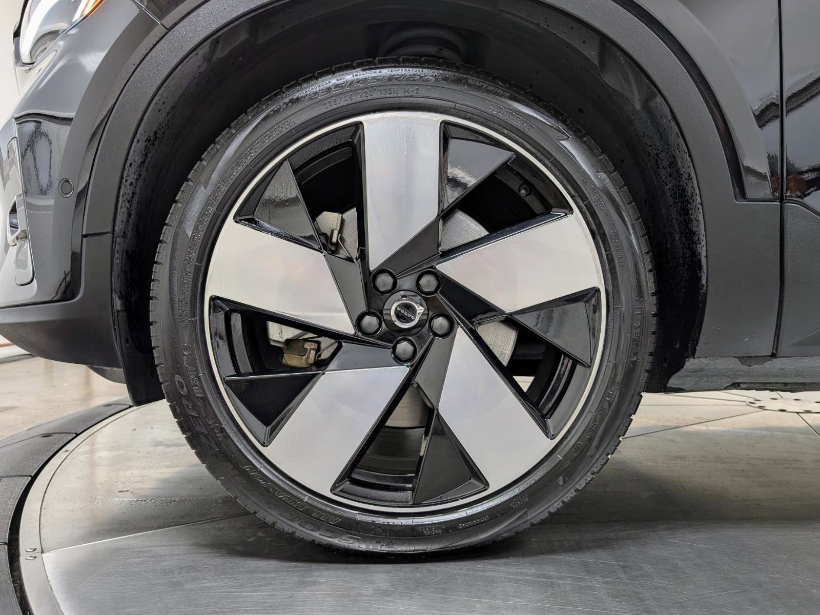 Used 2023 Volvo C40 P8 Recharge Ultimate AWD/4WD image 11