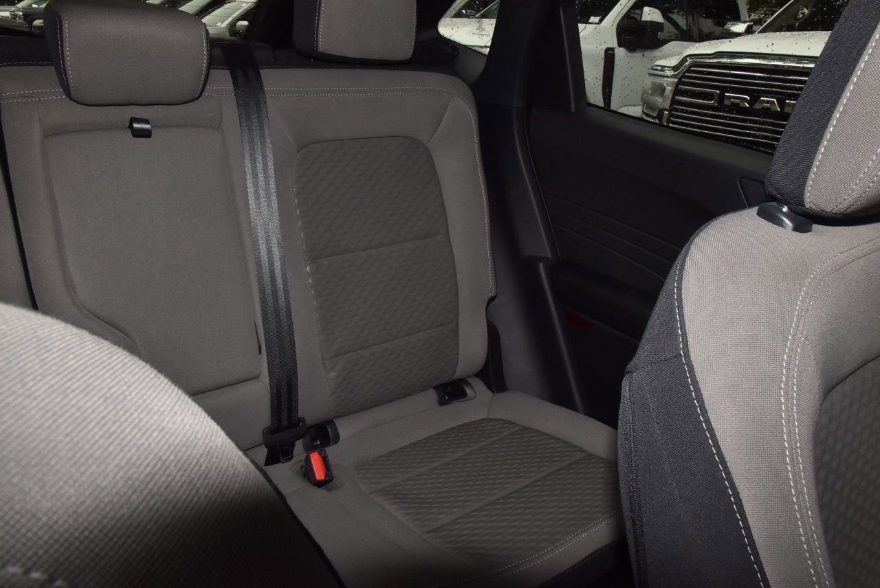 Used 2022 Ford Escape SE w/ SE Sport Appearance Package FWD image 21