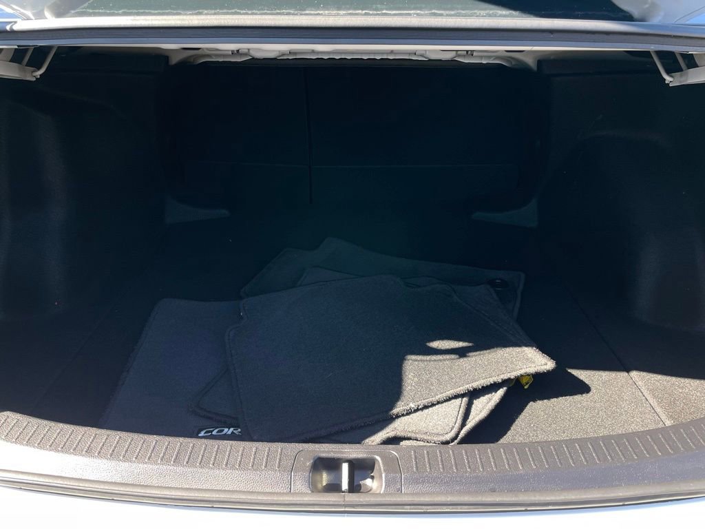 Used 2024 Toyota Corolla LE image 40