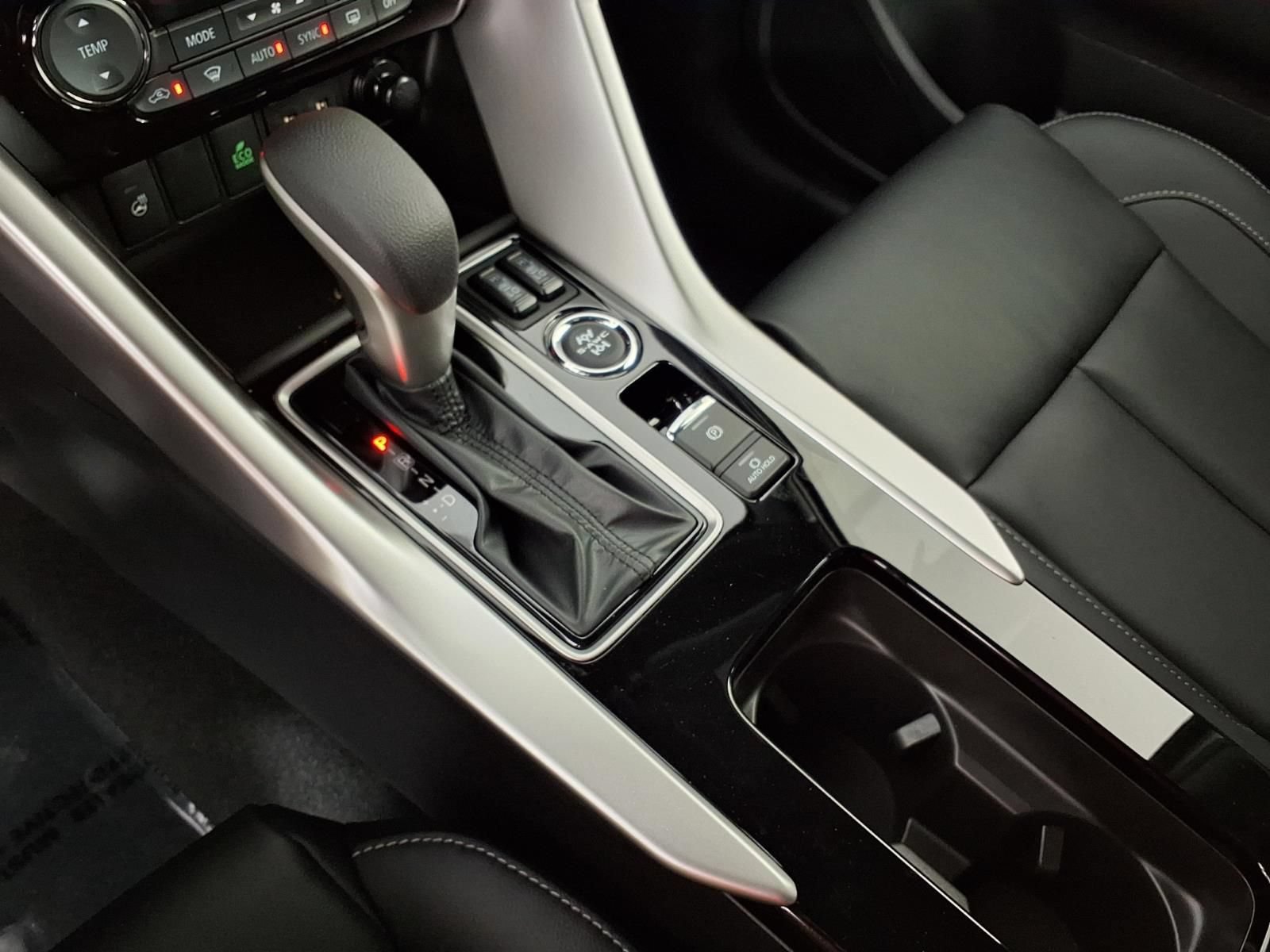 New 2026 Mitsubishi Eclipse Cross SEL AWD/4WD image 18