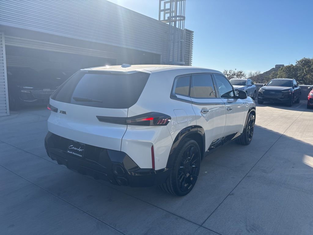 Used 2023 BMW XM image 6