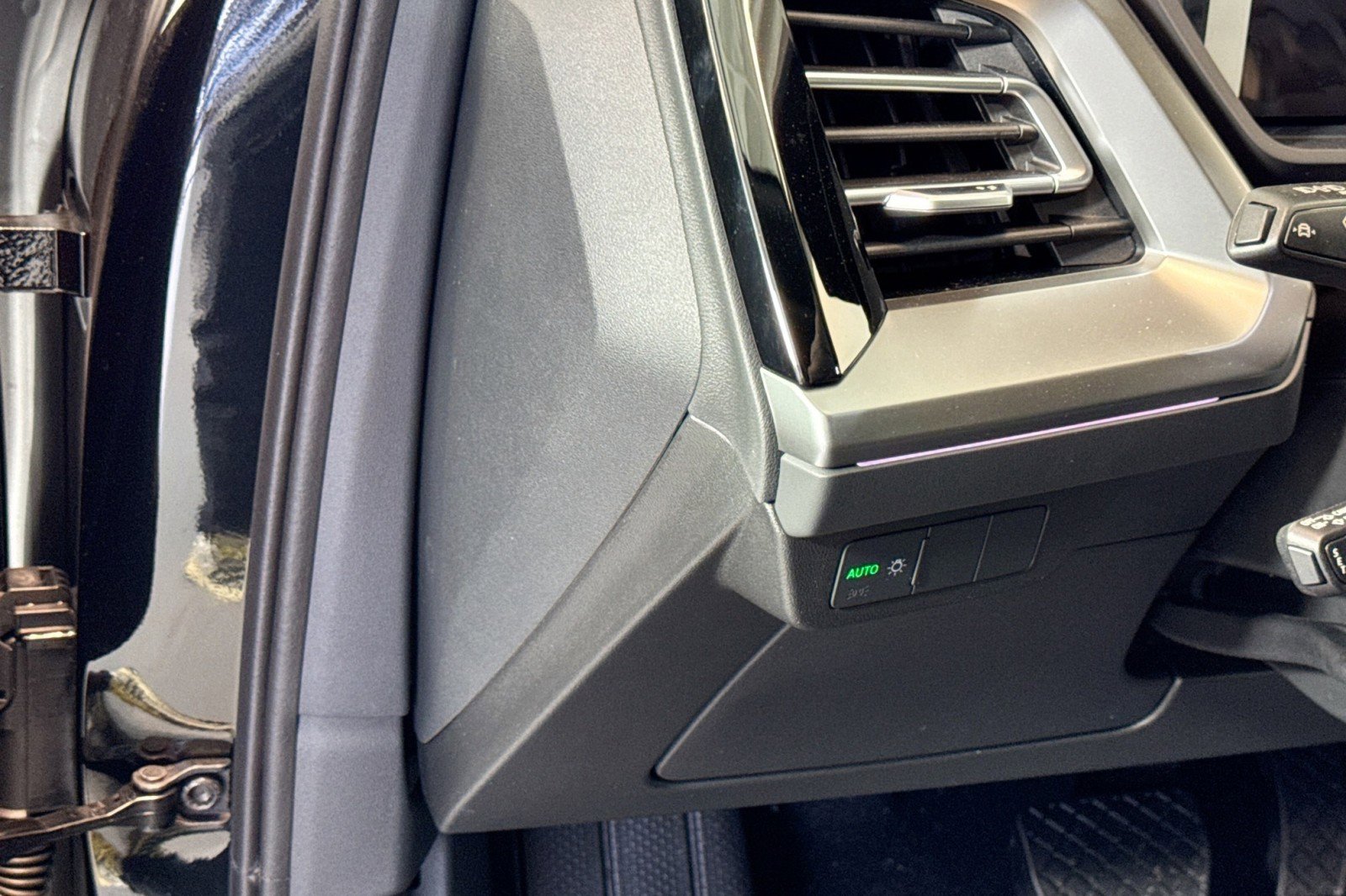 New 2026 Audi Q4 e-tron Premium Plus image 10