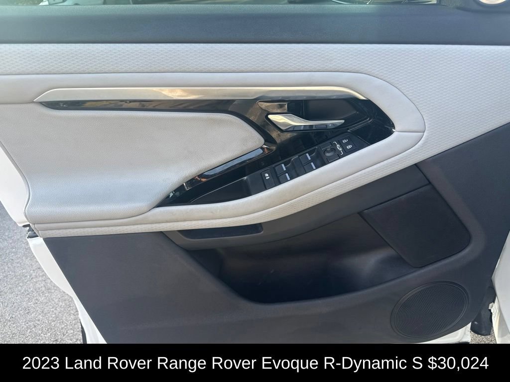 Used 2023 Land Rover Range Rover Evoque R-Dynamic S AWD/4WD image 11