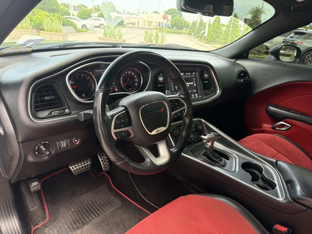 Used 2018 Dodge Challenger R/T Scat Pack w/ Dynamics Package RWD image 13