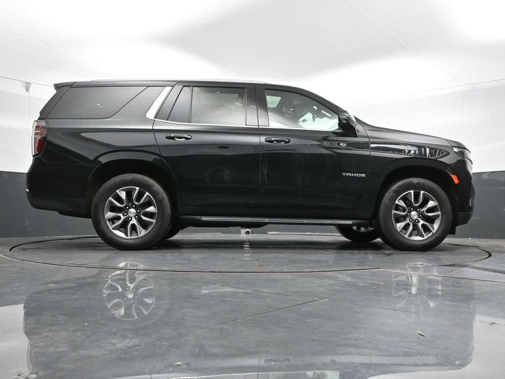 Used 2022 Chevrolet Tahoe LT w/ Luxury Package AWD/4WD image 45