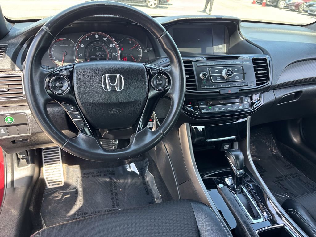 Used 2017 Honda Accord Sport image 19