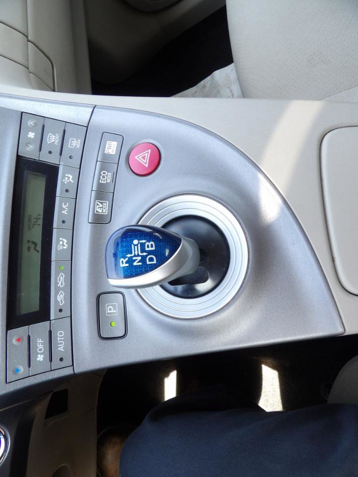 Used 2015 Toyota Prius Two FWD image 15