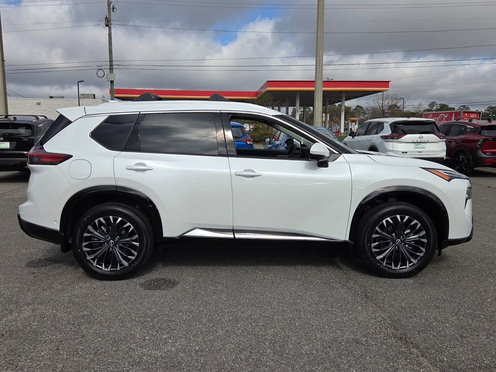 New 2026 Nissan Rogue Platinum image 11