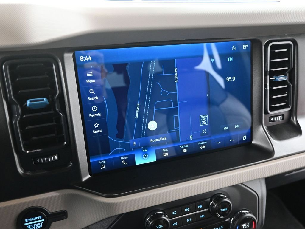 Used 2023 Ford Bronco Wildtrak image 14