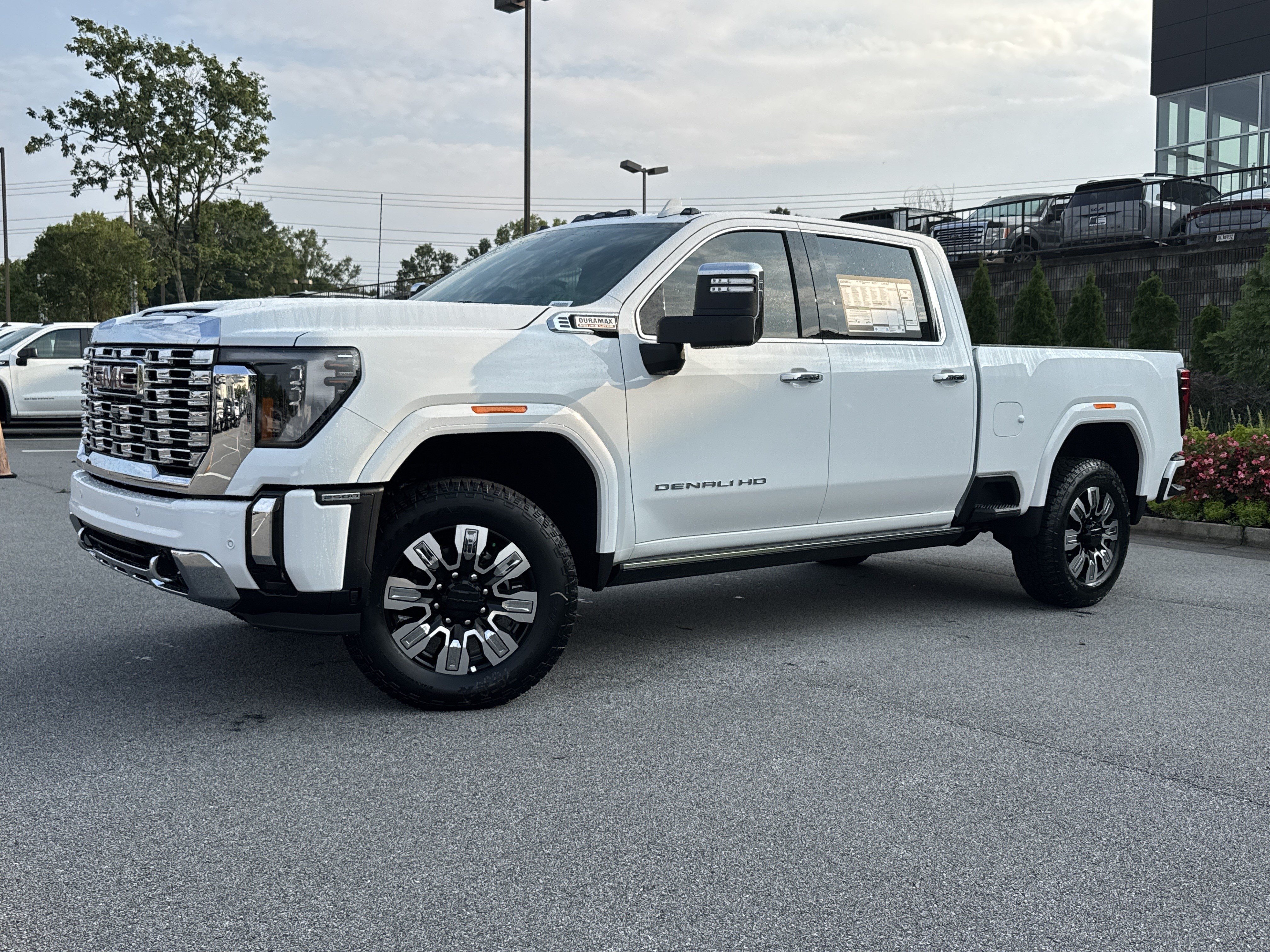 New 2026 GMC Sierra 2500 Denali w/ Denali Reserve Package AWD/4WD image 5
