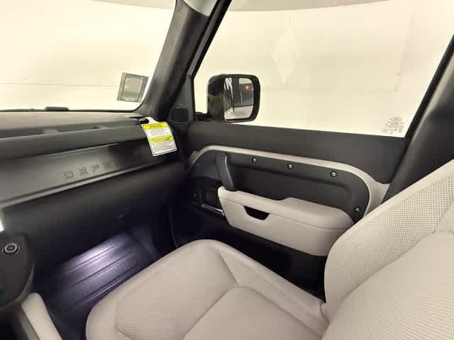 New 2026 Land Rover Defender 110 X AWD/4WD image 19