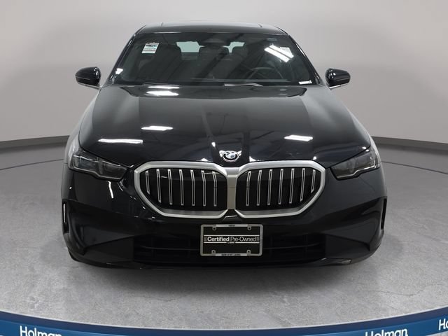 Certified 2024 BMW 530i xDrive w/ Convenience Package AWD/4WD image 2