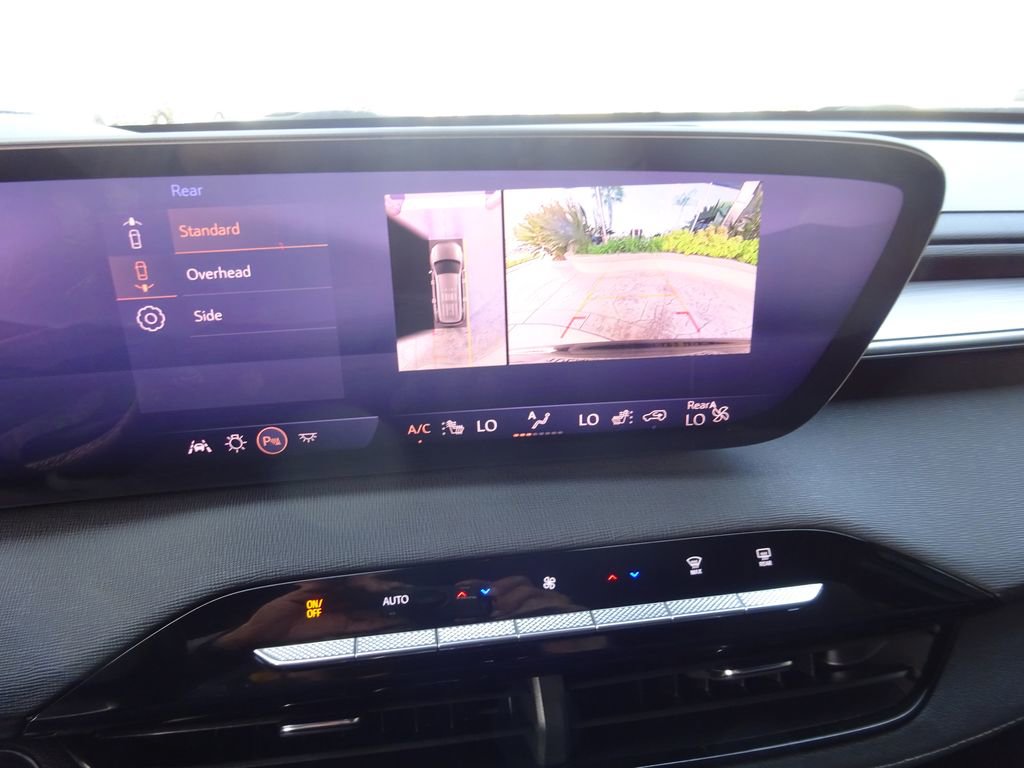 Certified 2025 Buick Enclave Preferred AWD/4WD image 31