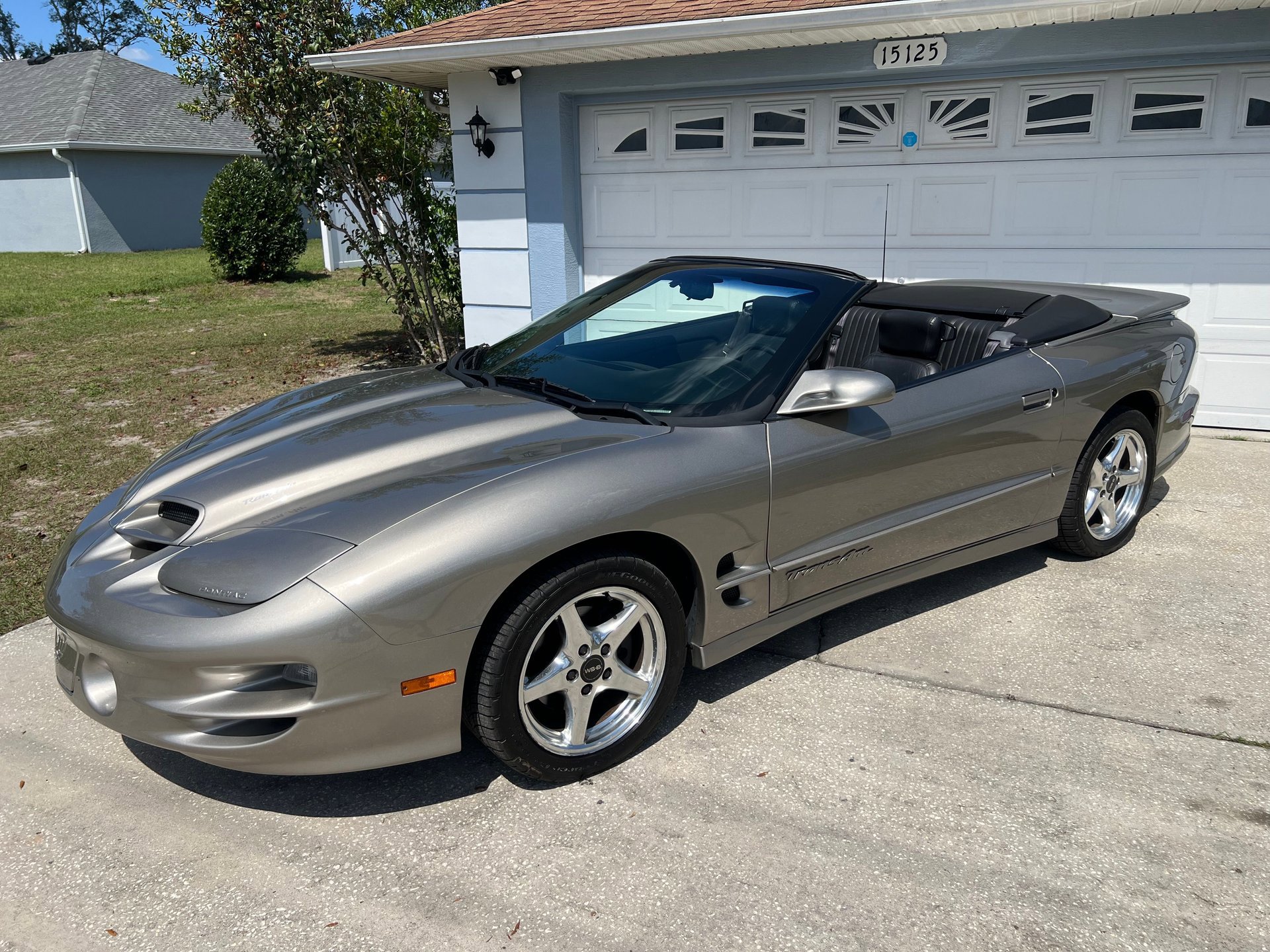 Used 2000 Pontiac Firebird Trans Am RWD image 10