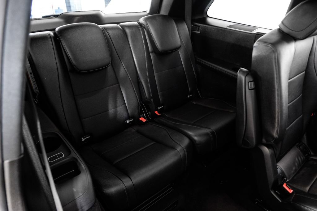 Used 2023 Mercedes-Benz GLS 450 4MATIC w/ AMG Line Exterior image 45