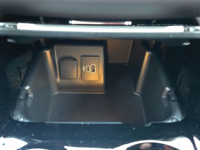 Used 2025 Ford Explorer Platinum w/ Ultimate Package image 42