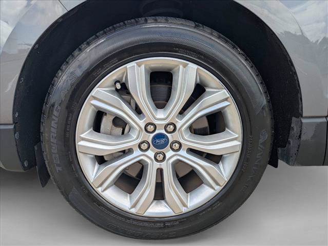 Used 2022 Ford Edge Titanium w/ Equipment Group 301A AWD/4WD image 24