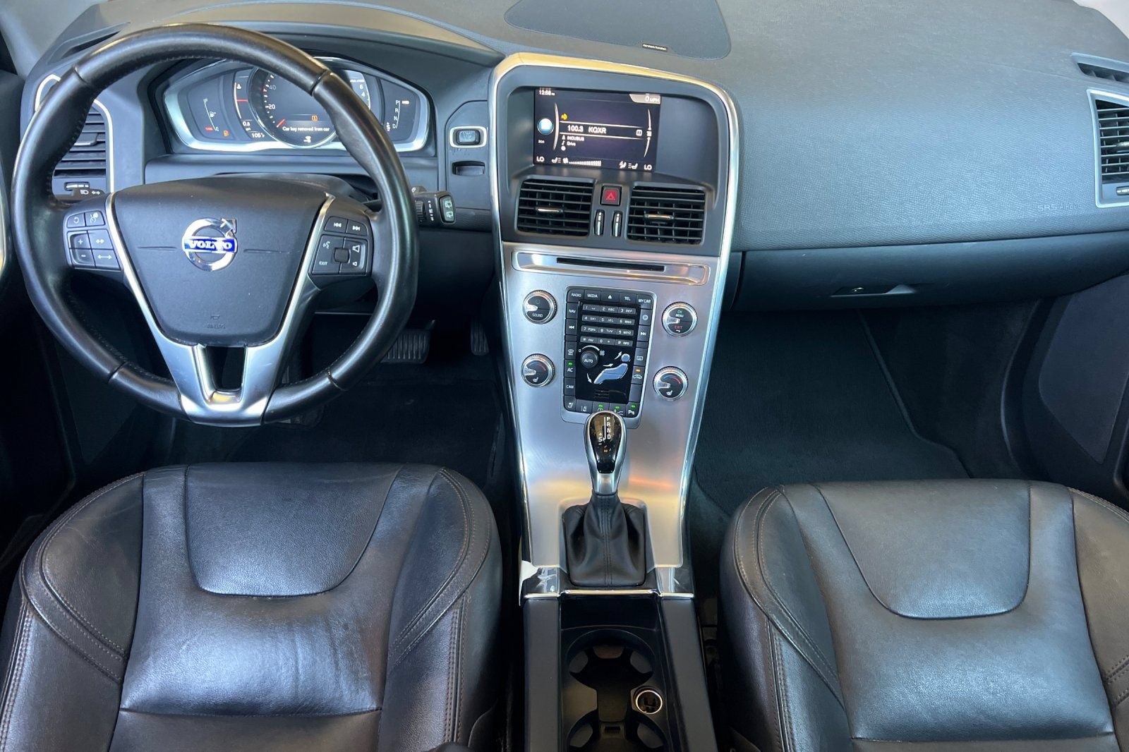 Used 2017 Volvo XC60 T5 Dynamic w/ Advanced Package AWD/4WD image 13