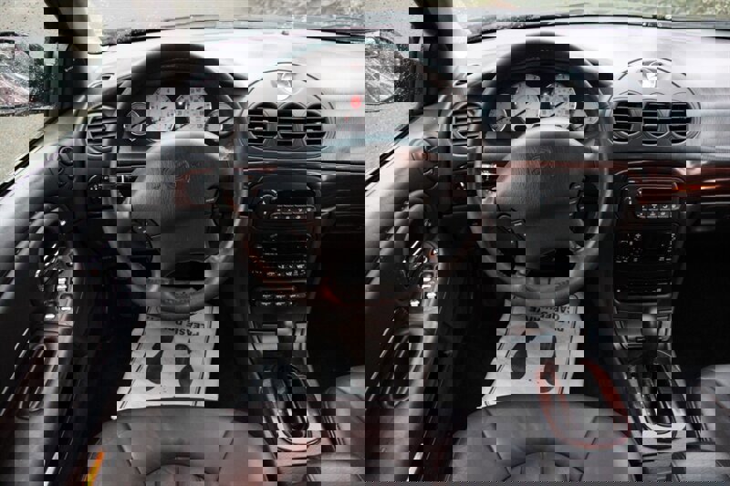 Used 2000 Chrysler LHS image 17