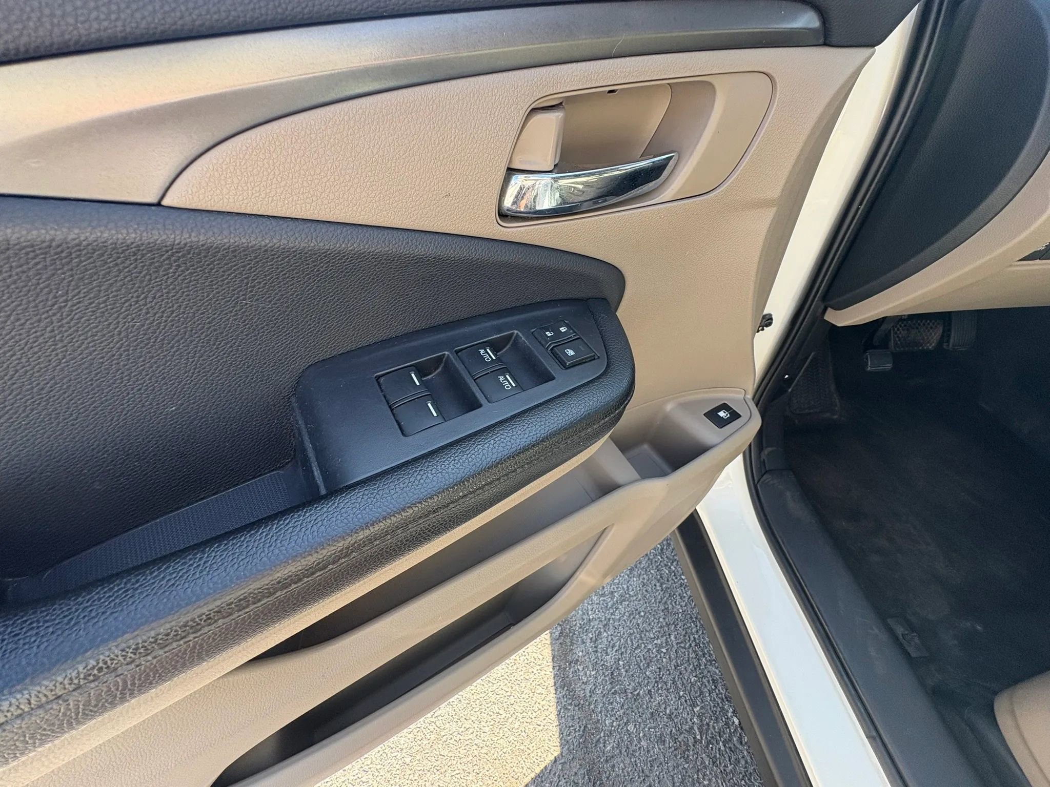 Used 2016 Honda Pilot EX image 17