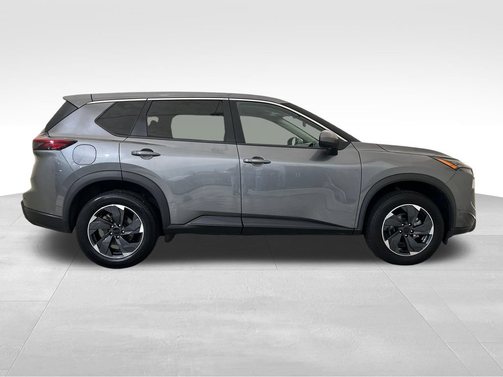 Used 2024 Nissan Rogue SV FWD image 7