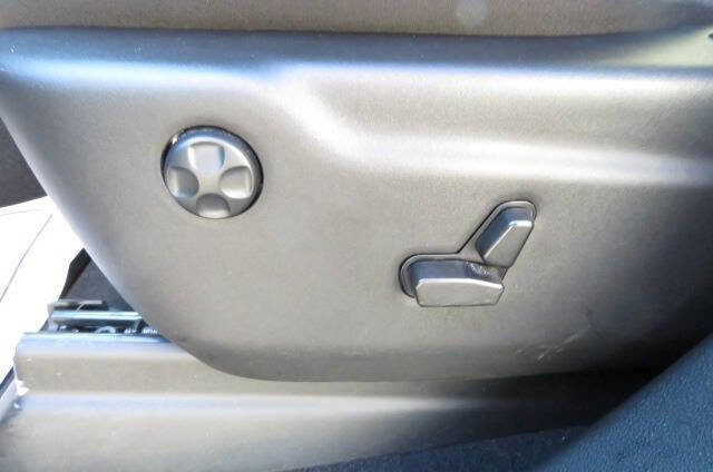 Used 2024 Dodge Durango SXT image 15