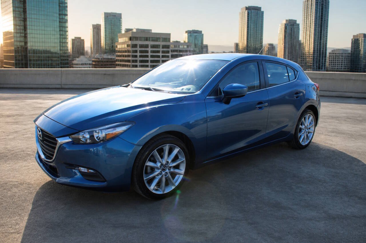 Used 2017 MAZDA MAZDA3 Touring FWD image 1