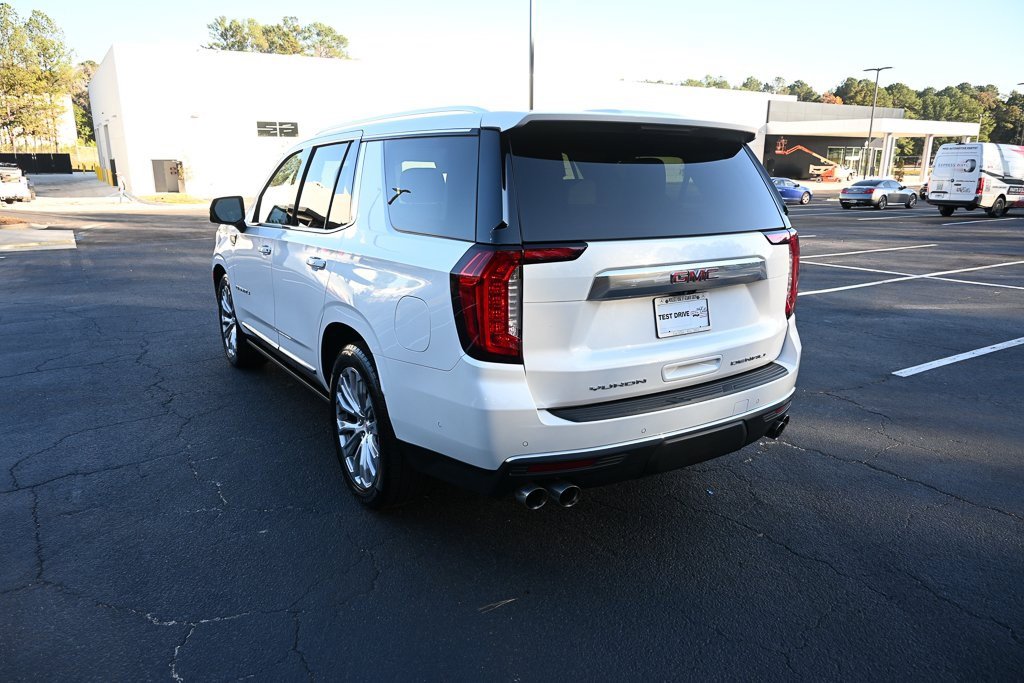 Used 2023 GMC Yukon Denali w/ Denali Reserve Package image 4