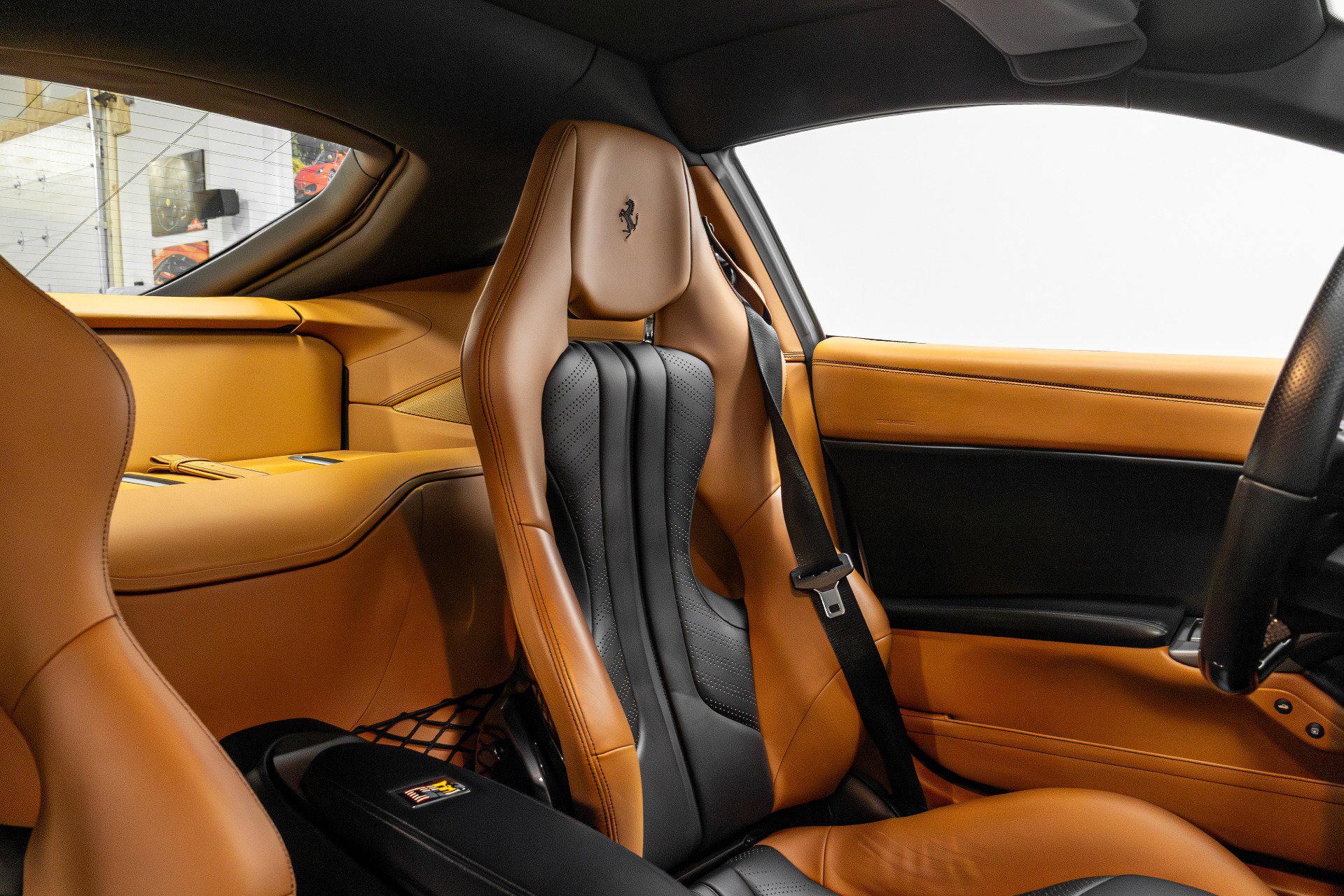 Used 2015 Ferrari F12 Berlinetta image 19