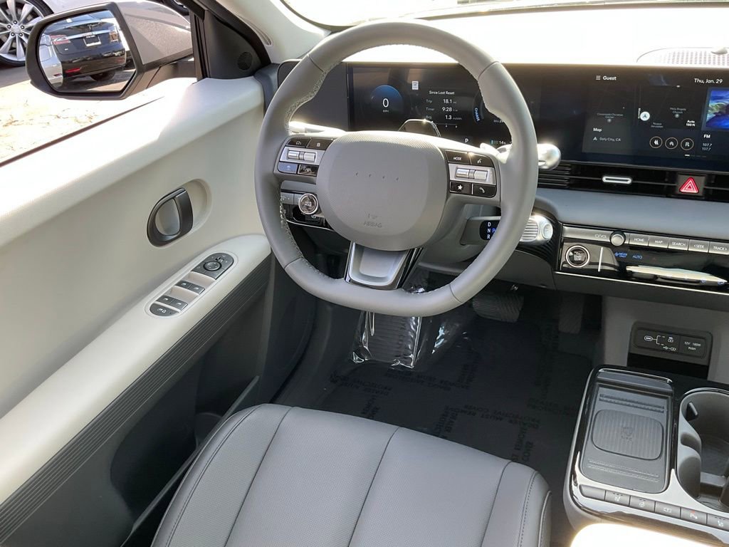 Used 2025 Hyundai Ioniq 5 SEL image 37