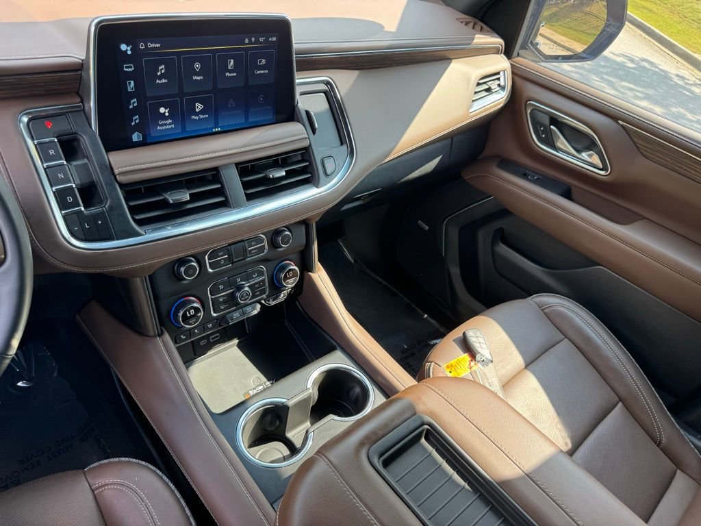 Used 2024 Chevrolet Suburban High Country image 43