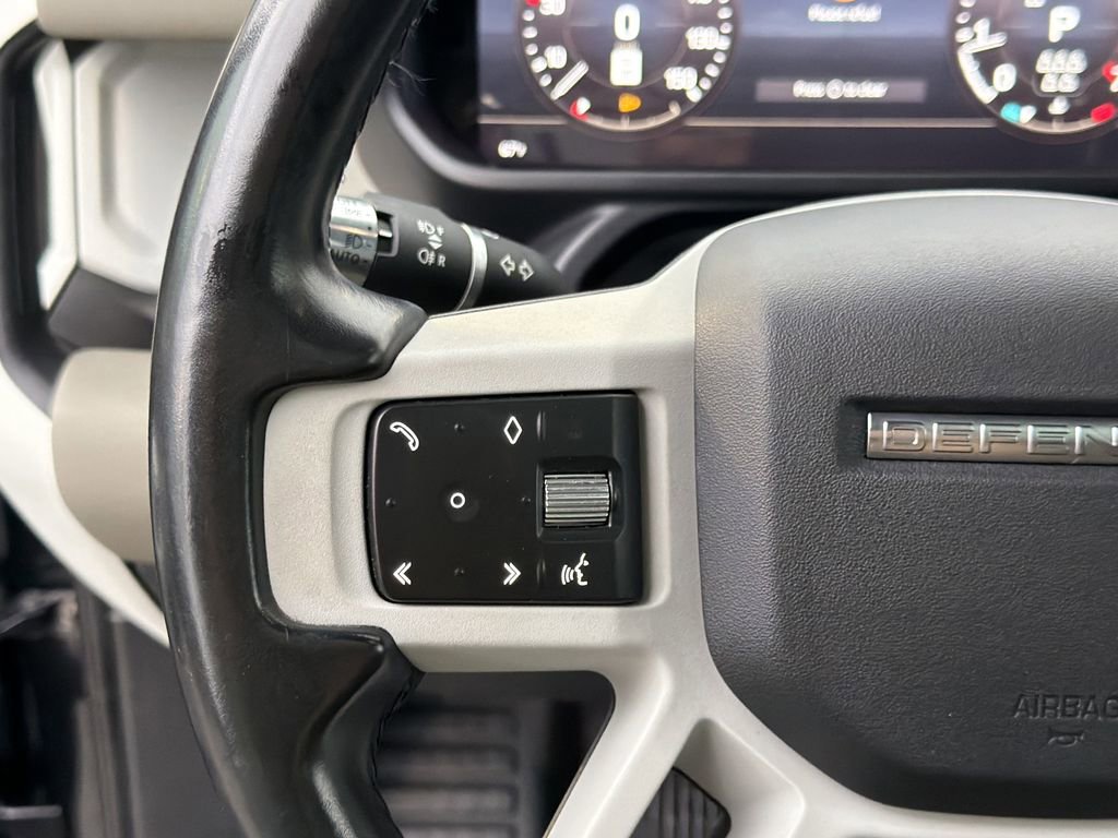 Used 2021 Land Rover Defender 110 X-Dynamic SE AWD/4WD image 22