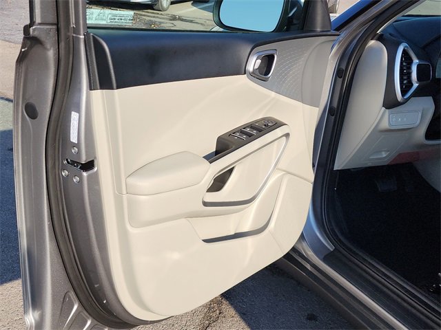 New 2025 Kia Soul LX w/ LX Technology Package image 10
