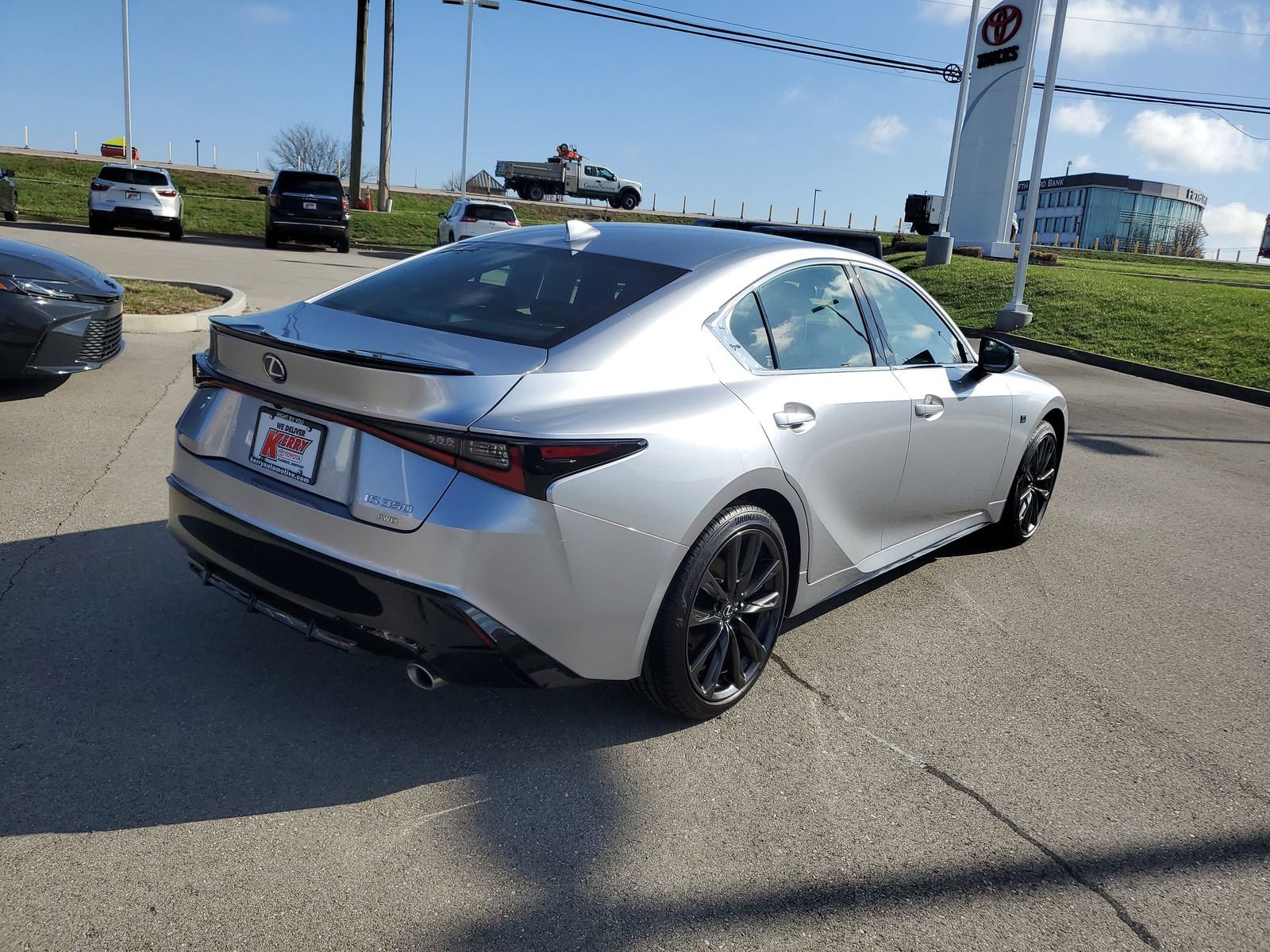 Used 2025 Lexus IS 350 F Sport w/ Navigation Package image 4