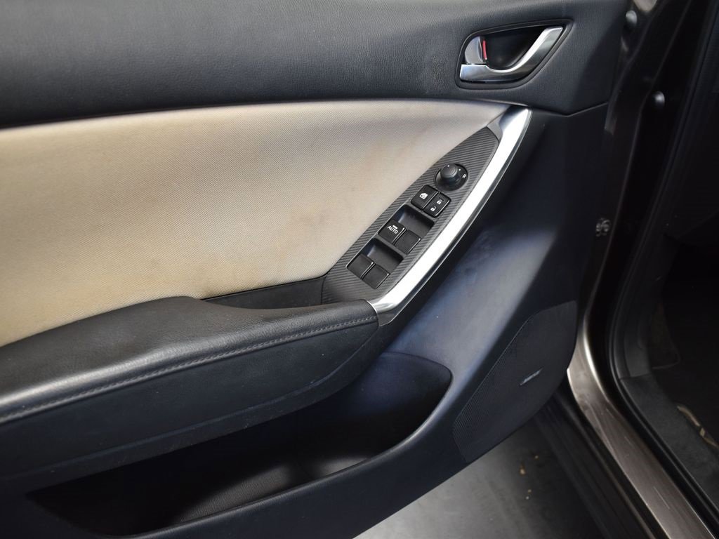 Used 2016 MAZDA CX-5 Touring w/ Touring Technology Package image 11